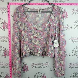 Abound long sleeve ruffle detail brand new Pink Floral Ruffle-Hem Crop Top